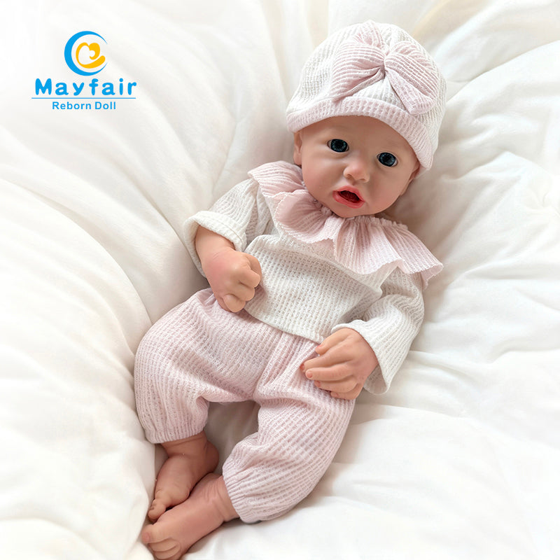 addorable silicone baby doll with full body show